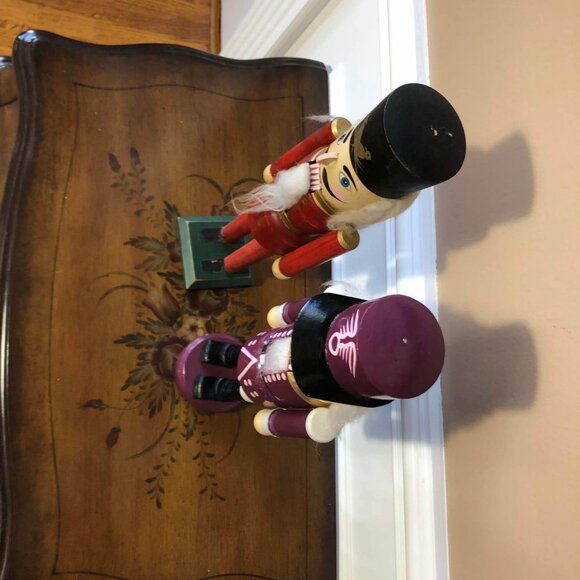 Enesco 13.5” toy soldier nutcracker(s) - set of 2 - Picture 5 of 10